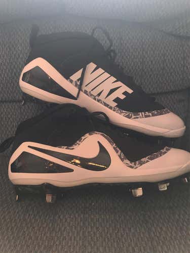 Black Men's Size 11 (Women's 12) Nike