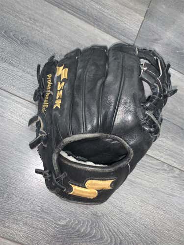 Black Custom SSK Used Right Hand Throw 11.5" Baseball Glove