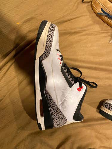 Men's Size 13.0 (Women's 14.0) Air Jordan Shoes