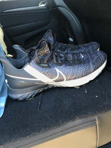 Black Men's Size 12 (Women's 13) Nike Golf Shoes