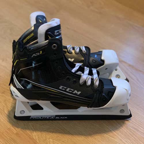 Brand New CCM AS1 Size 7.5D Hockey Goalie Skates