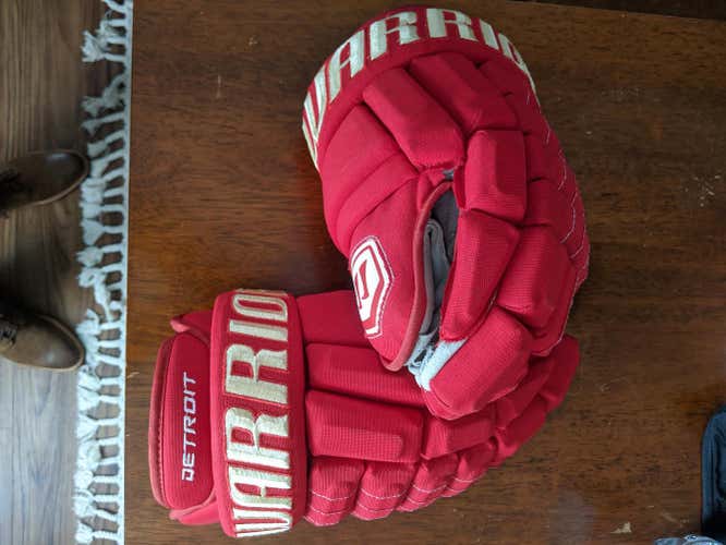 Red Used Senior Warrior Franchise Gloves 13" Pro Stock