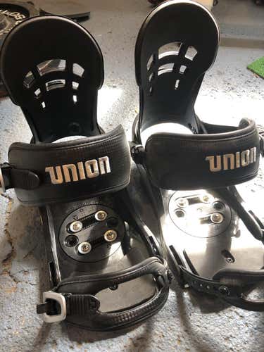 Used Large Union Snowboard Bindings