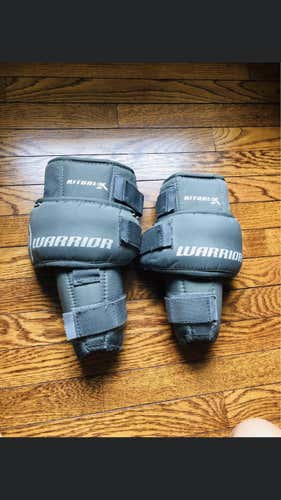 Warrior Junior Knee Pads / Guard