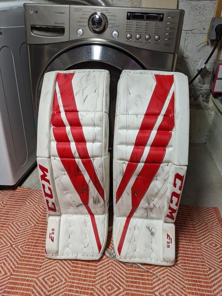 CCM Extreme Flex E3.9 Goalie Leg Pads 34" + 1