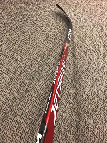 New Right Handed JetSpeed FT2 50 Flex P28 Hockey Stick
