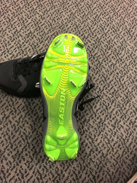 Black Easton Size 7.0 (Women's 8.0) Easton Metal