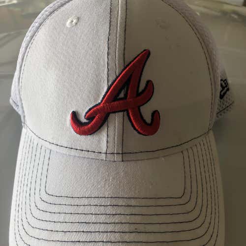 Atlanta Braves  Small / Medium New Era Hat