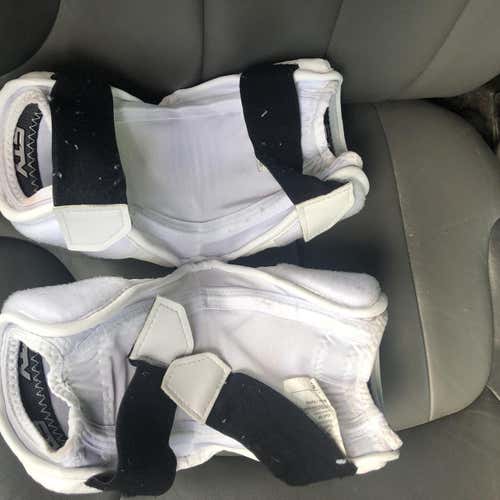 *LIGHTLY USED* STX Cell IV Arm Pads