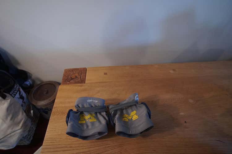 Used Large MICHIGAN Maverik Max Arm Pads