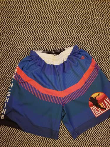 MADGear Rise N Lax Shorts - L