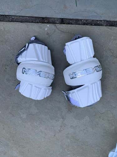 New Large Maverik Max Arm Pads