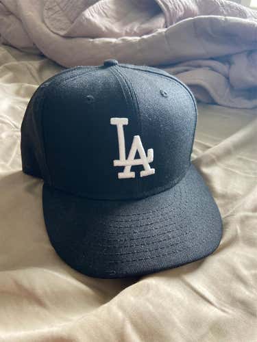 [BUNDLE] LA Dodgers New Era SnapBack Hat, 2 Yankees Hats
