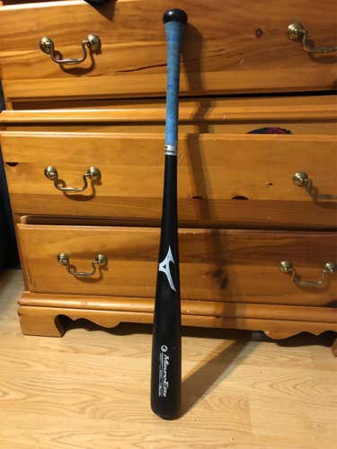 Used Mizuno MZM 271 32" Bat