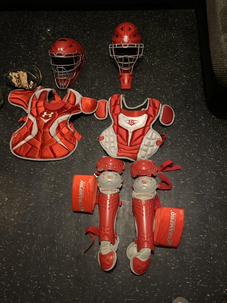 Used Youth Louisville Slugger Catcher's Set Extra chest protector and helmet
