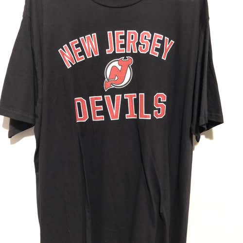 New Jersey Devils T Shirt Size XL