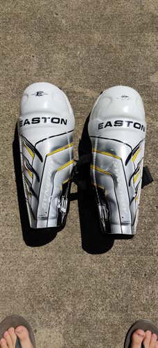 Used Senior Easton Synergy EQ20 Shin Pads