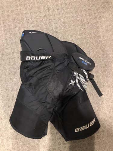 Black Used Small Bauer Nexus 800 Hockey Pants