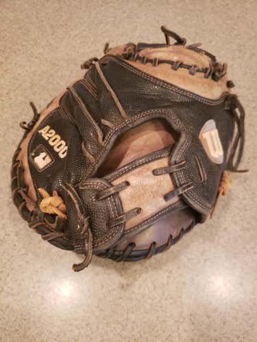 Used High School/College Wilson Right Hand Throw A2000 Catcher's Glove 34"