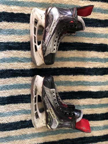 Used Bauer Vapor 1X Regular Width  Size 5.5 Hockey Skates with speed plates
