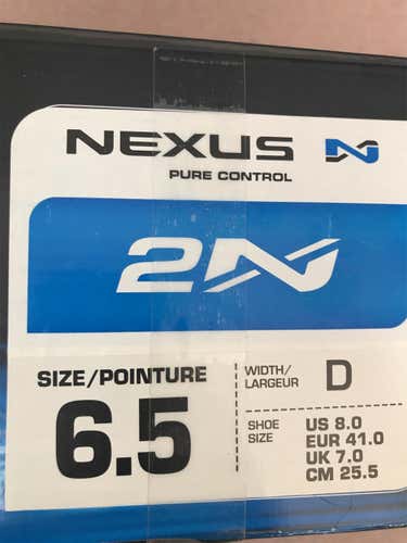 New Bauer Nexus 2N Regular Width Size 6.5 Hockey Skates