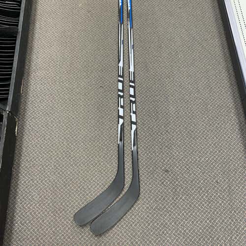 2-pack, New True XC9 Dustin Byfuglien Pro Stock Sticks (Right Hand)