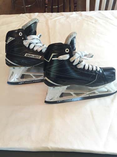 Used Bauer Supreme S190 Regular Width Size 6 Hockey Goalie Skates