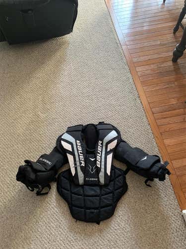 Used Small Bauer Supreme S190  Chest and Arm Protector  Goalie Chest Protector