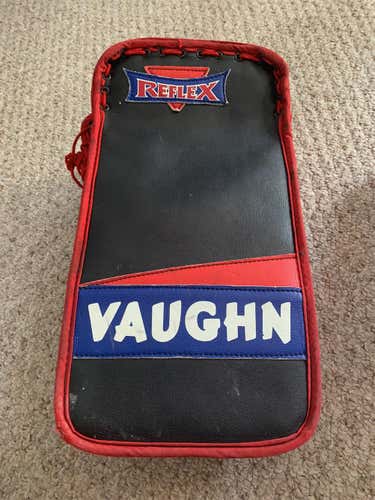 Black Vaughn Reflex B 1500