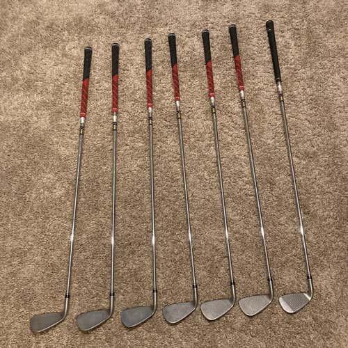 Cobra King SS-I 3-9 Iron Set