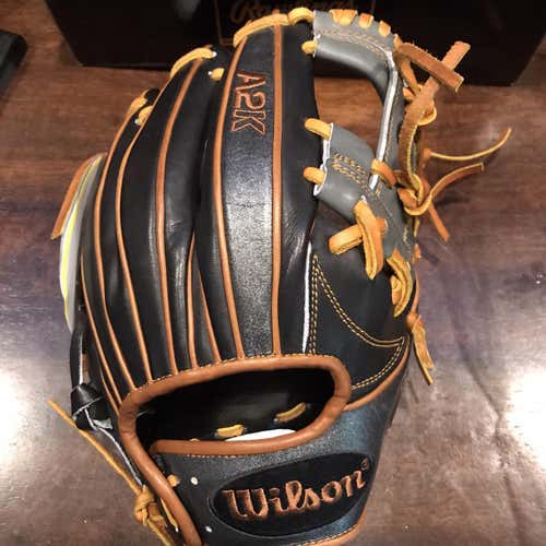 Wilson A2K 11.5" Pedroia Game Model