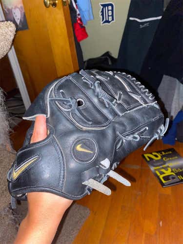 RESERVED**** Pitcher's Pro Tradition 12" Baseball Glove