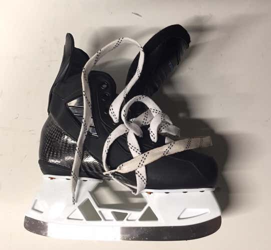 Used Stock True Hockey Skates Regular Width Size 5-5.5D