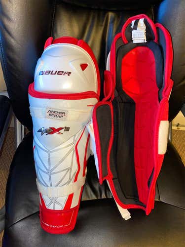 Bauer Vapor APX2 16” / 41cm Shin Pads