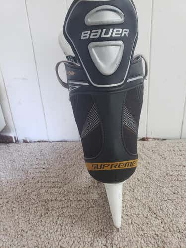 Senior Used Bauer Supreme One20 Hockey Skates Size 7