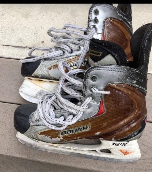 Used Bauer Vapor X60 Regular Width Pro Stock Size 9 Hockey Skates