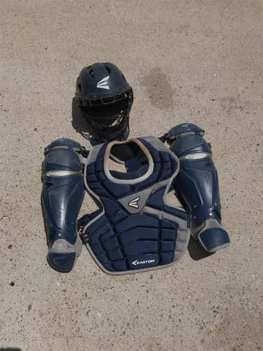 Used Easton M10 Series Catcher's Set