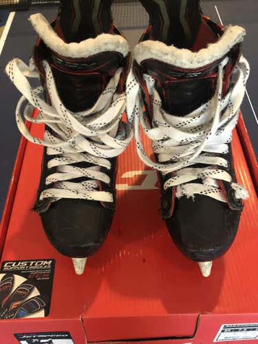 CCM Jetspeed Hockey Skates Size 7.5