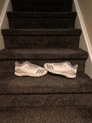 White Adidas Bounce Men's Size 10