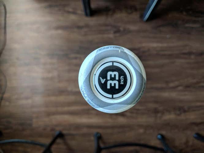 Used High School/College 2018 BBCOR Certified Easton Composite Ghost X Bat (-3) 30 oz 33"