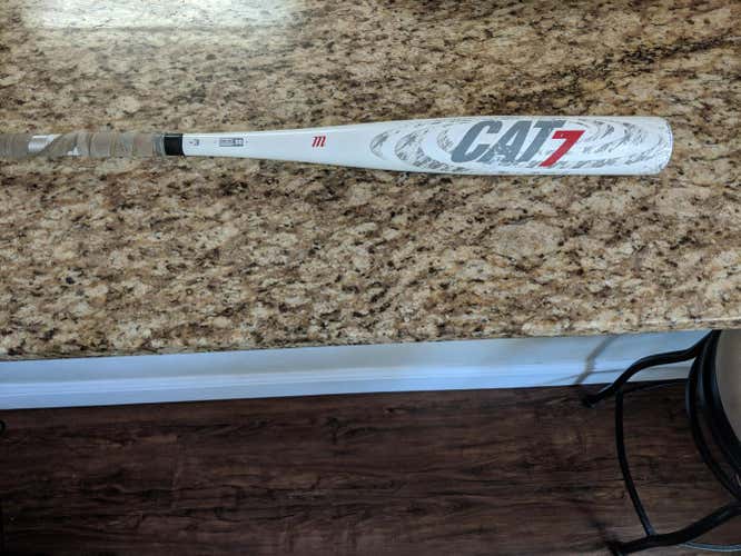 Used High School/College 2017 Marucci Alloy CAT 7 Bat (-3) 30 oz 33"
