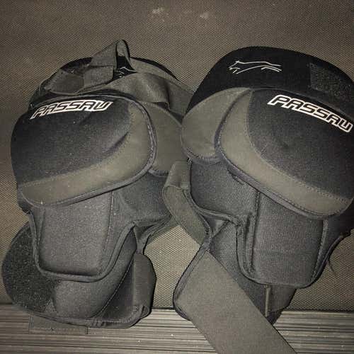 Passau Gen 1 Knee Pads - Large / XL