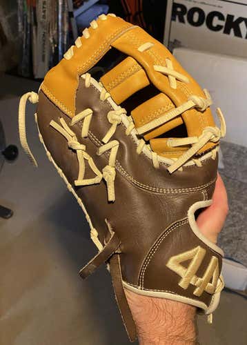 New 44 Pro Baseball Adult First Base Mitt 12.75" GREAT CONDITION Left Hand Throw