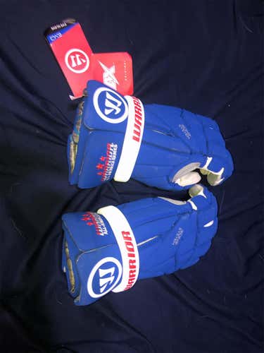 BNWT WARRIOR EVO ALL AMERICAN GLOVES