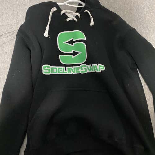 SidelineSwap Hoodie Size Large