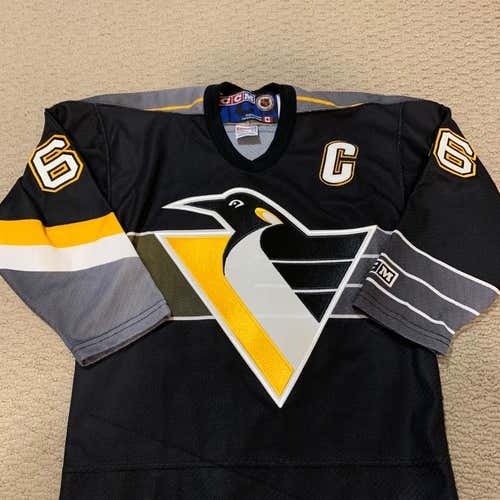 Penguins Lemieux Youth Small CCM Jersey