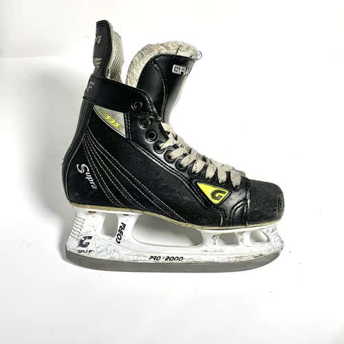 Used Junior Graf Hockey Skates Regular Width Size 4.5