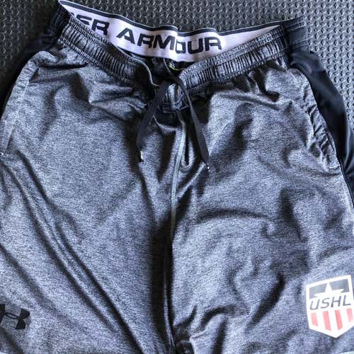 USHL Under Armour Men's Large Workout Gym Shorts