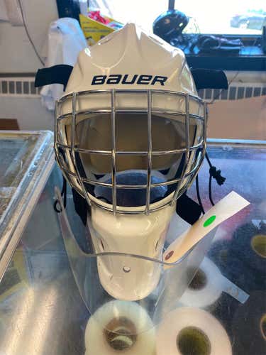 White Used Bauer NME 3 Goalie Mask