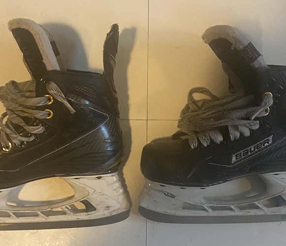Used Bauer Supreme 160 Regular Width Size 2 Hockey Skates